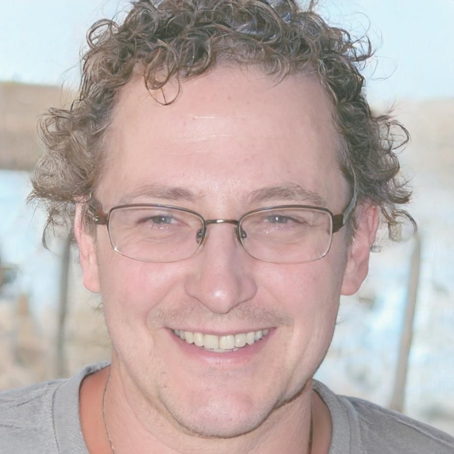 Portrait de Marc Dubois, analyste financier